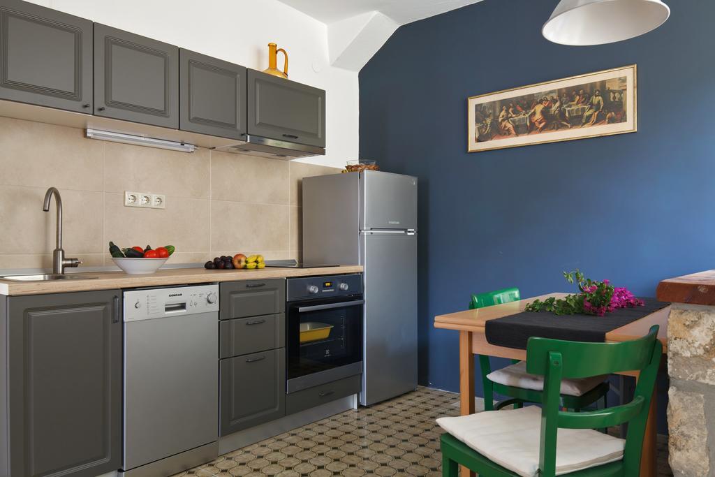 Apartment Dubica ฮวาร์ ภายนอก รูปภาพ