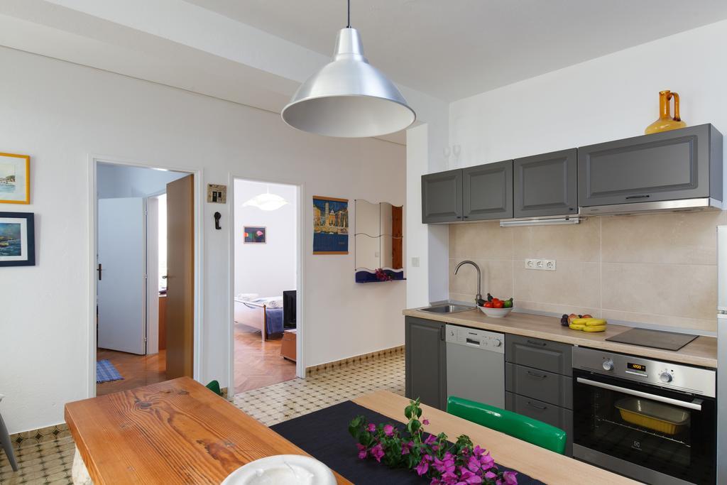 Apartment Dubica ฮวาร์ ภายนอก รูปภาพ