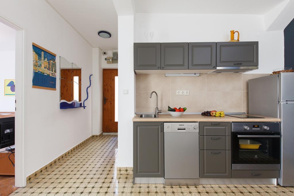 Apartment Dubica ฮวาร์ ภายนอก รูปภาพ